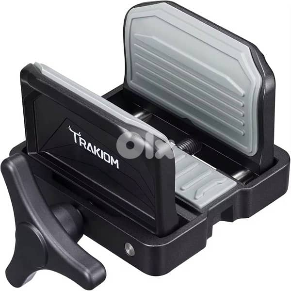 Trakiom Hunting Holder with Zomei Tripod 1