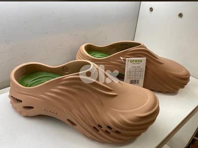 crocs echo wave