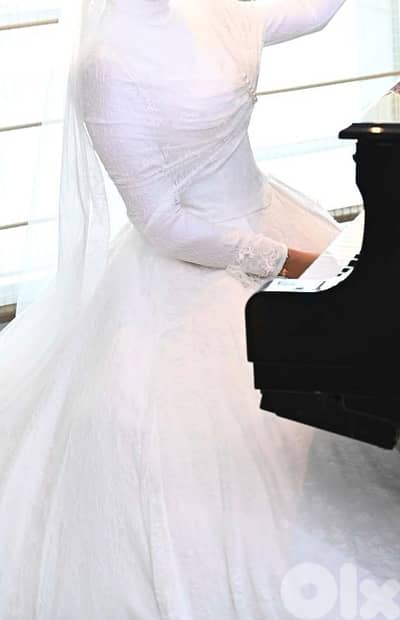 wedding dress