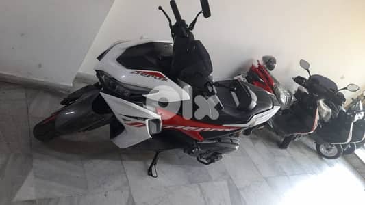 Aerox Azzo 2023