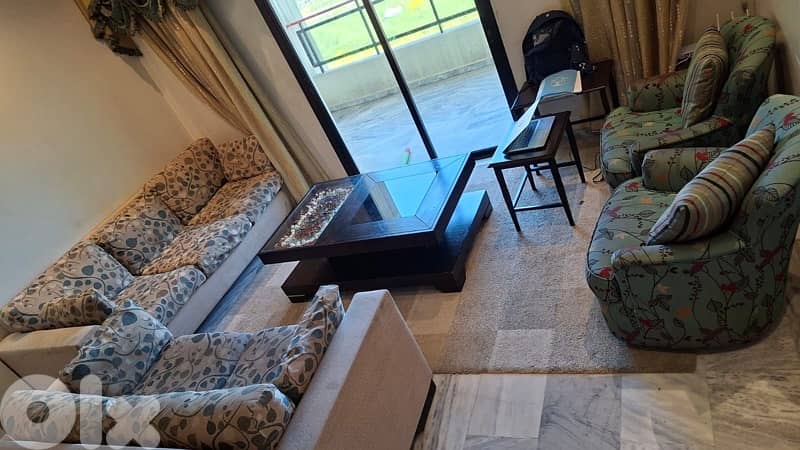 طقم كنب زاوية (L) مودرن مع كراسي مودن - حالة ممتاة 1