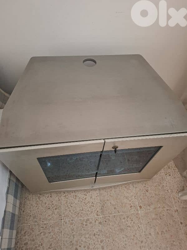 TV table 1