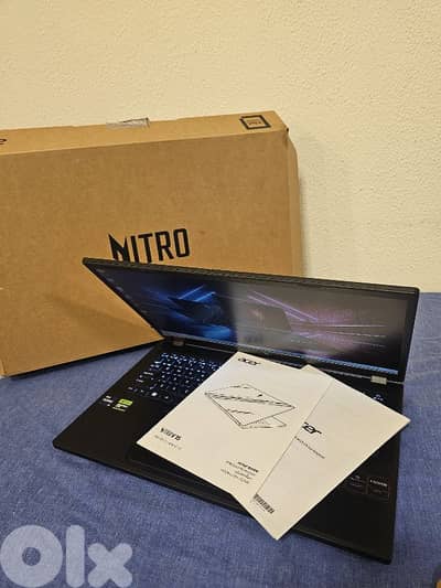core i9-13900H with box 32-1TB rtx 4050 6GB used 2days acer nitro