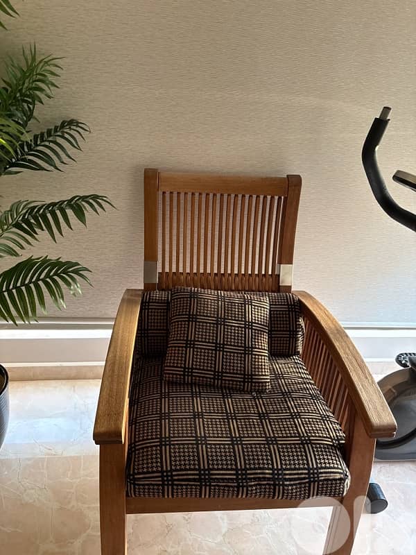 Sofa & Chairs 2