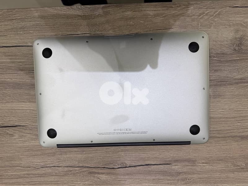 Macbook Air 2014 11 Inch Core I5 128GB 4GB Ram With Charger 5