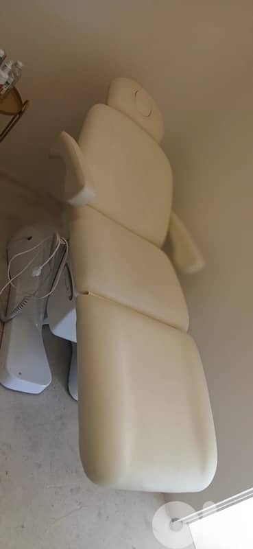 3 motors chair 1