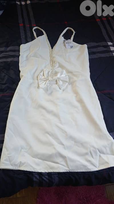 white dress