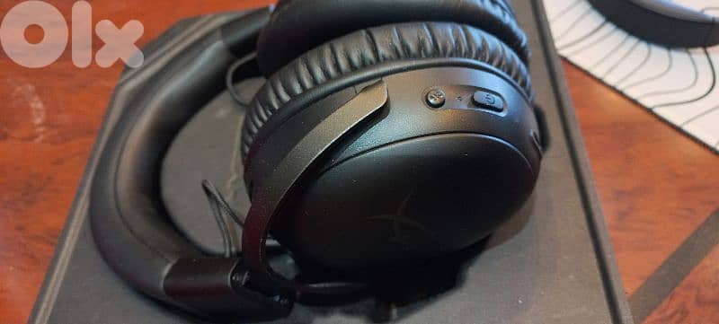 HyperX Cloud III Wireless (Black) – Excellent Condition – $90 2