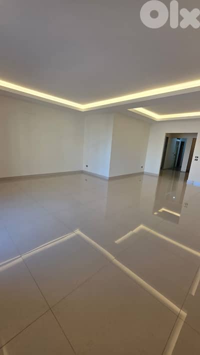 Apartment For Sale - Mazraat Yachouh-شقة للبيع - مزرعة يشوع