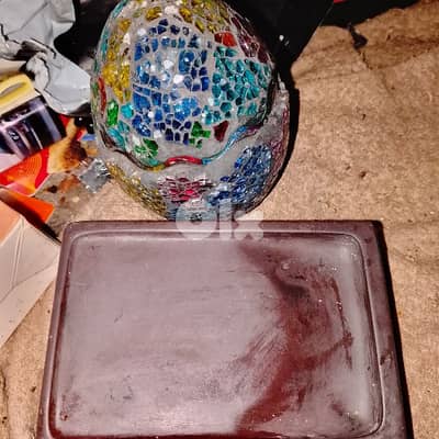 عملات وتحف