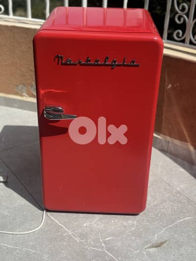 Nostalgia mini fridge براد