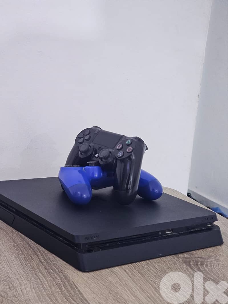PS4 slim 500gb+2 original controllers 2