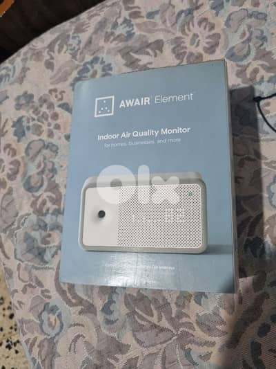 Awair Element - Smart Indoor Air Quality Monitor (CO2, VOCs, PM2.5)"