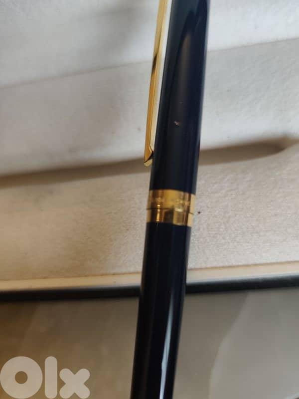 قلم فاخر S. T Dupont Lawue de chine رائع الجمال بحالة ممتاذة 2