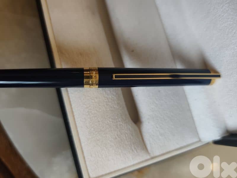 قلم فاخر S. T Dupont Lawue de chine رائع الجمال بحالة ممتاذة 4