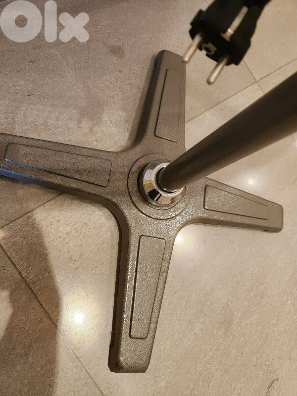 LARGE FAN 4