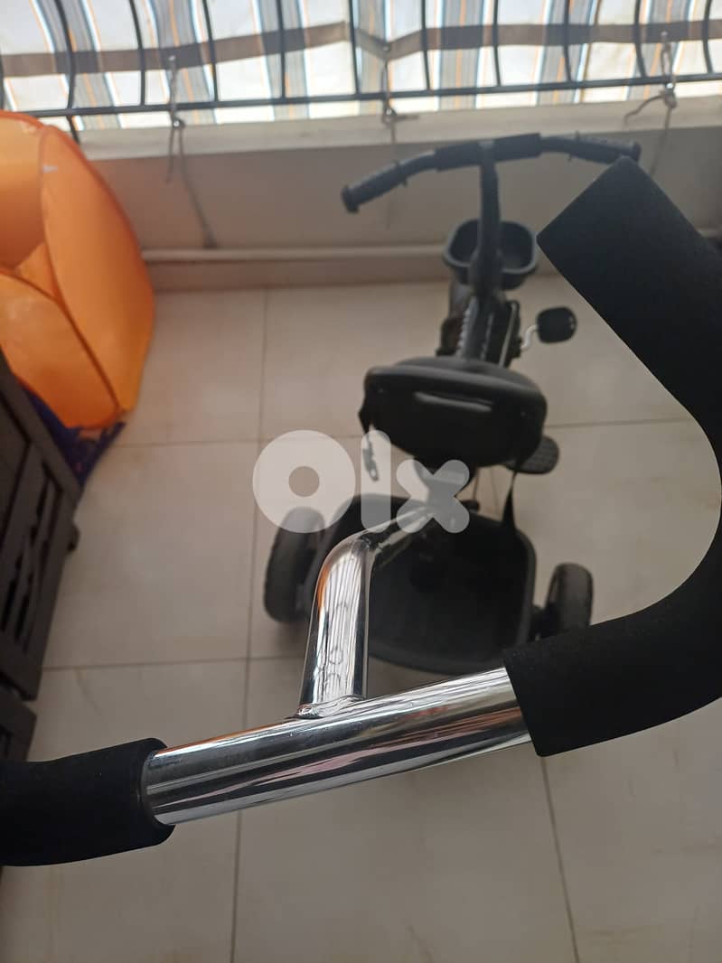 Tricycle Black 2
