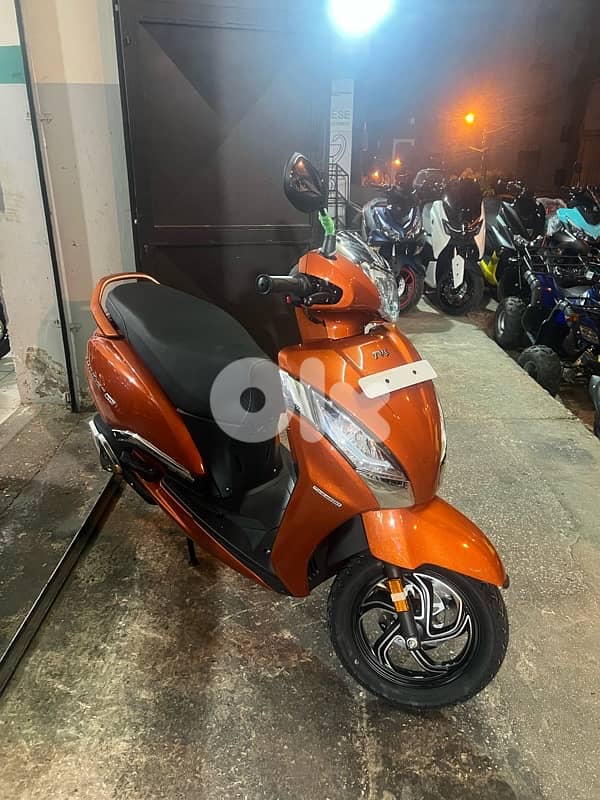 TVS Jupiter 125 1