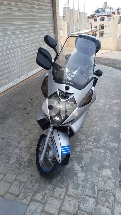 silver wing 600cc