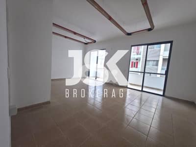 L21173 - 100 SQM Office For Rent in Achrafieh, Saydeh