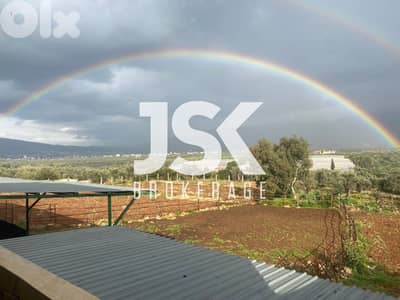 L21181 - 6,334 SQM Land with Farm For Sale in Zgharta