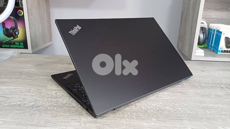 LAPTOP thinkpad T15 touch - core i7 - 2 gb vga 2