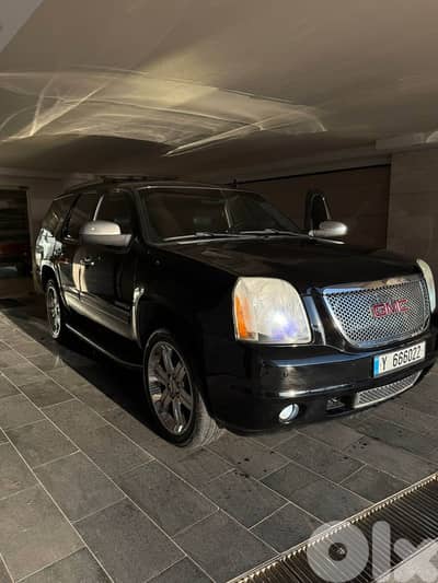GMC Yukon 2011