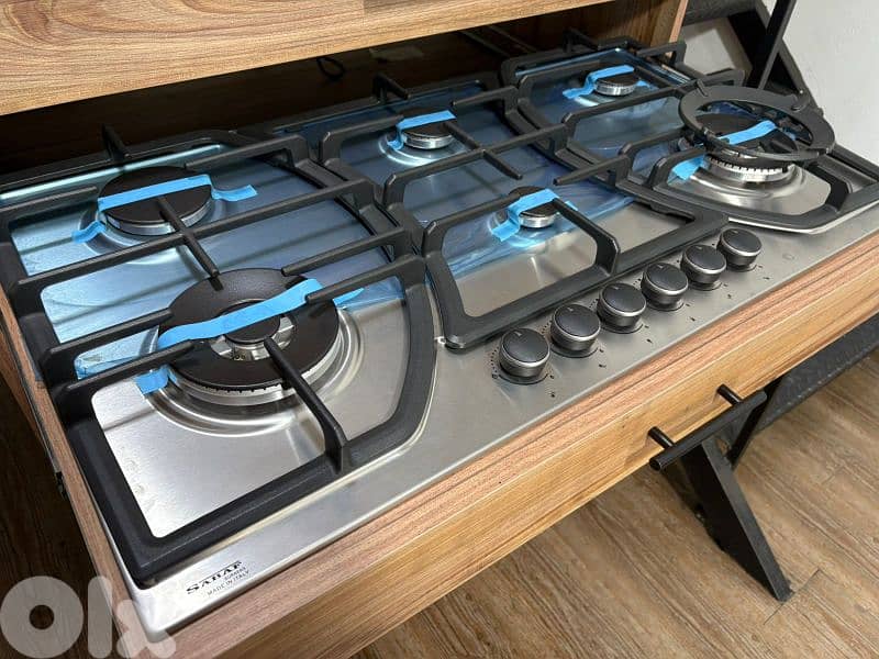 Top+Oven Electro Gas 90cm Stainless توب+فرن أنكستري ألكترو غاز إيطالي 2