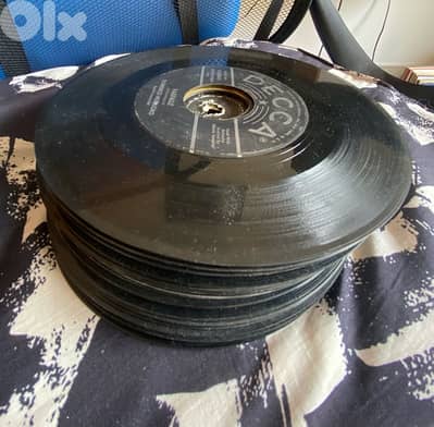 Pile of 30 Records (45) variety of music
