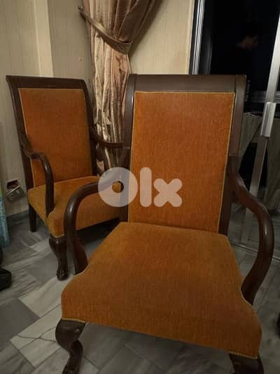 Salon chair