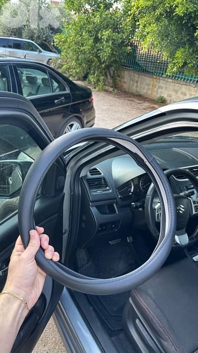 steering wheel cover
