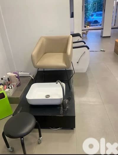 pedicure chair