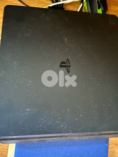 ps4 in good condition slim 500gb