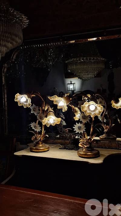 2 antique flower shaped murano lamps