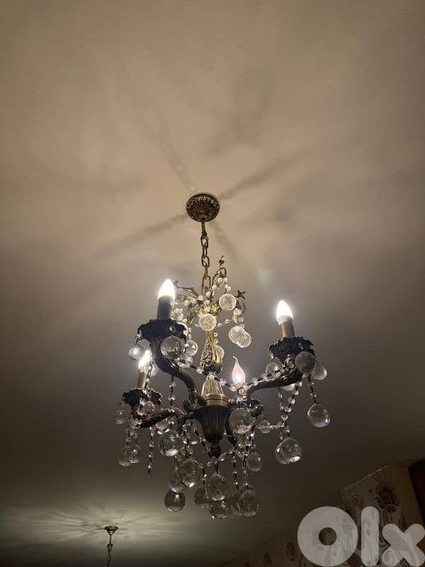 chandelier /trayya 1