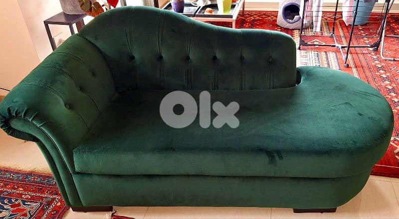 Green velvet Sofa 1