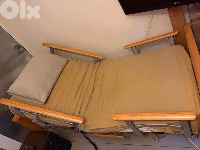 Automated remote controlled single bed 1
