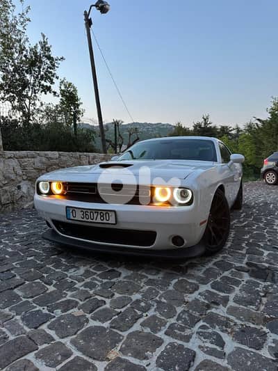 Dodge Challenger 2016 clean carfax