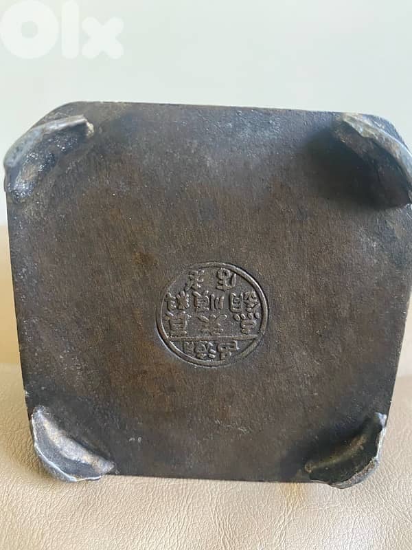 old chinese tea caddy. signed 2
