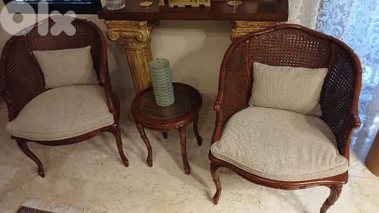 armed chairs,like new.