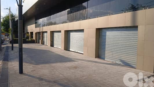 100sqm shop for rent next to habtoor hotel