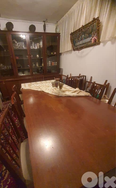Dining table set ( بداعي السفر) 1