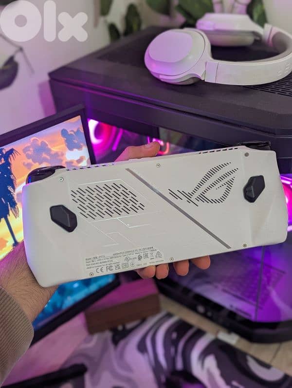 ROG ALLY Z1 WITH CASE 2