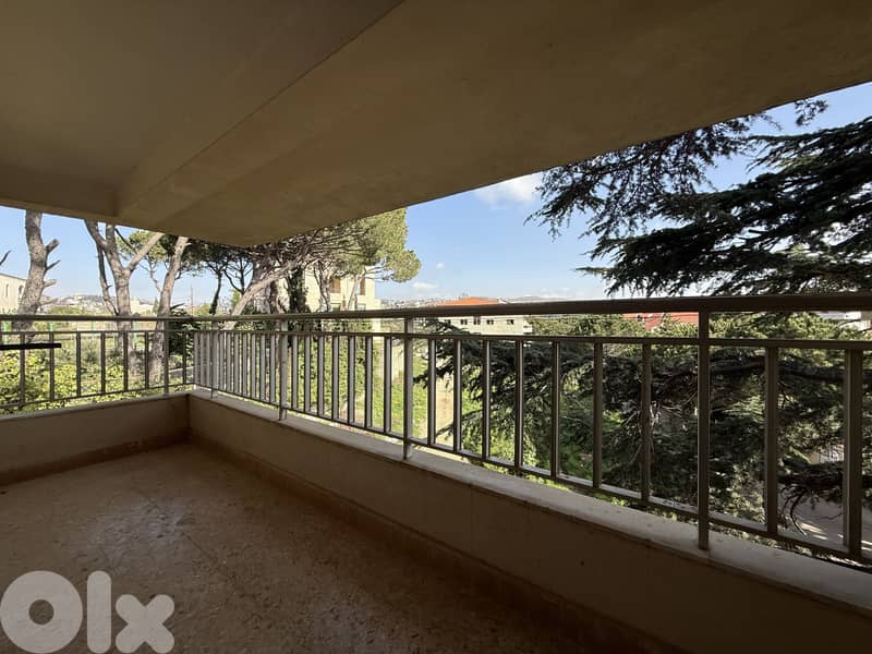 Heritage Building For Sale in Aley Town مبنى للبيع في مدينة عاليه 2