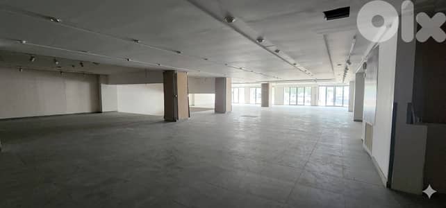 GMC266AJ Showroom for rent in Sin El Fil - صالة عرض للإيجار