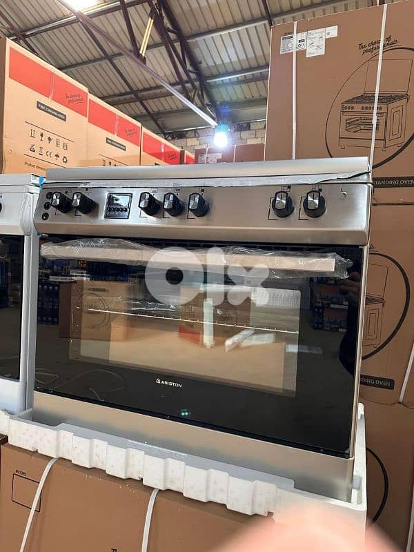 Gas Ariston 90cm Wide Oven فرن غاز أريستون الأصلي فرن عريض 1