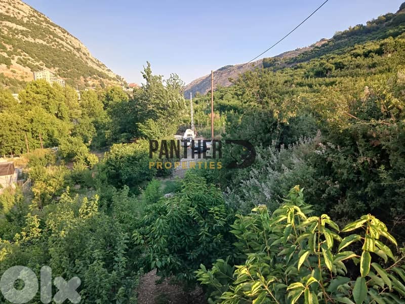 Touristic Land for Sale Zahle Ref#MK128 أرض سياحية للبيع في زحلة 1