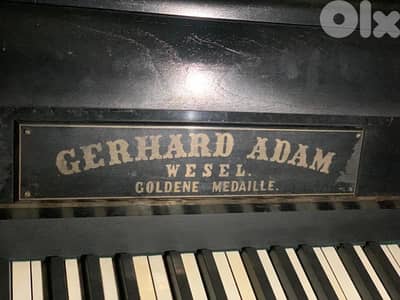 Piano-Antique in a condition
