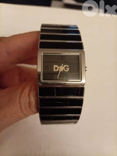 ساعة D&G الأصلية حالة ممتازة