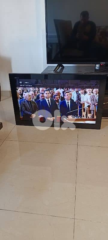 Sony TV LCD 6